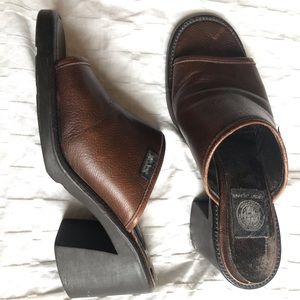 DKNY vintage classic brown mules